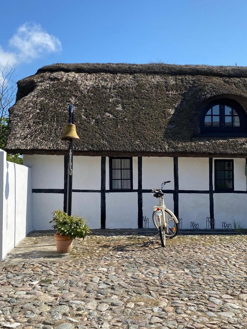 Hotel Strandgaarden Vesterø Havn المظهر الخارجي الصورة